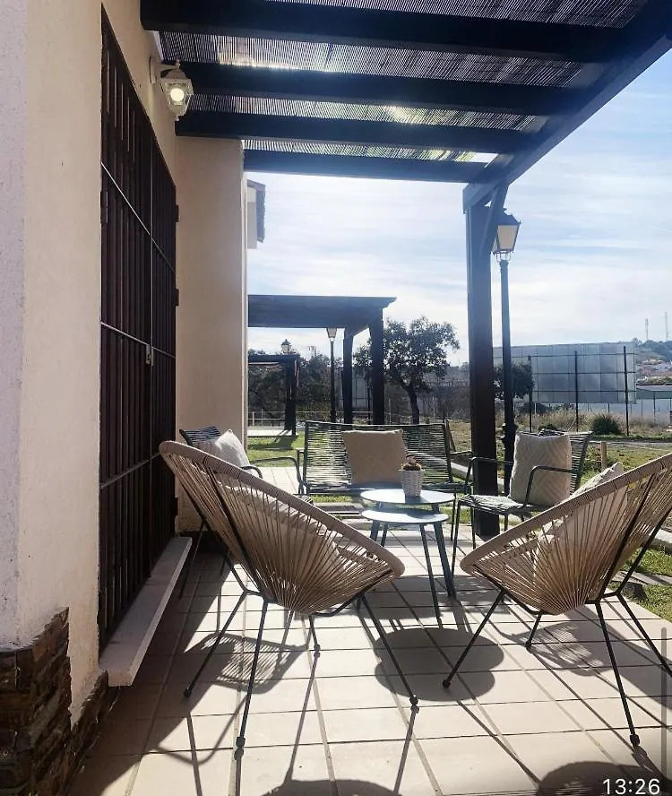 Bonita casa a estrenar en paraje natural a 35 minutos de Sevilla El Ronquillo Сasa de vacaciones