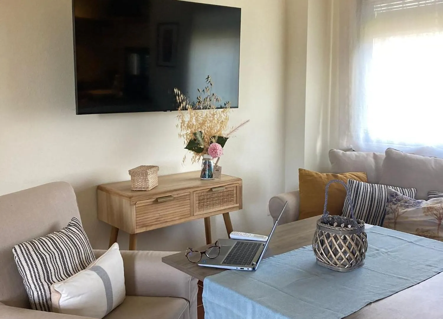 Bonita casa a estrenar en paraje natural a 35 minutos de Sevilla El Ronquillo Сasa de vacaciones