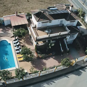https://villa-pastora-alhaurin-de-la-torre.hotelsinnerja.org